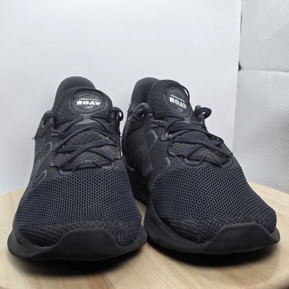 Mens Size 13 2E WIDE - New Balance Fresh Foam Athletic Shoes Black MROAVSK2 - Picture 2 of 9